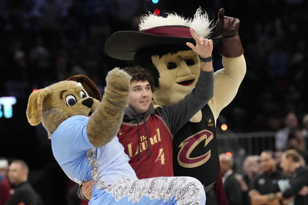 强劲的利物 强劲的利物