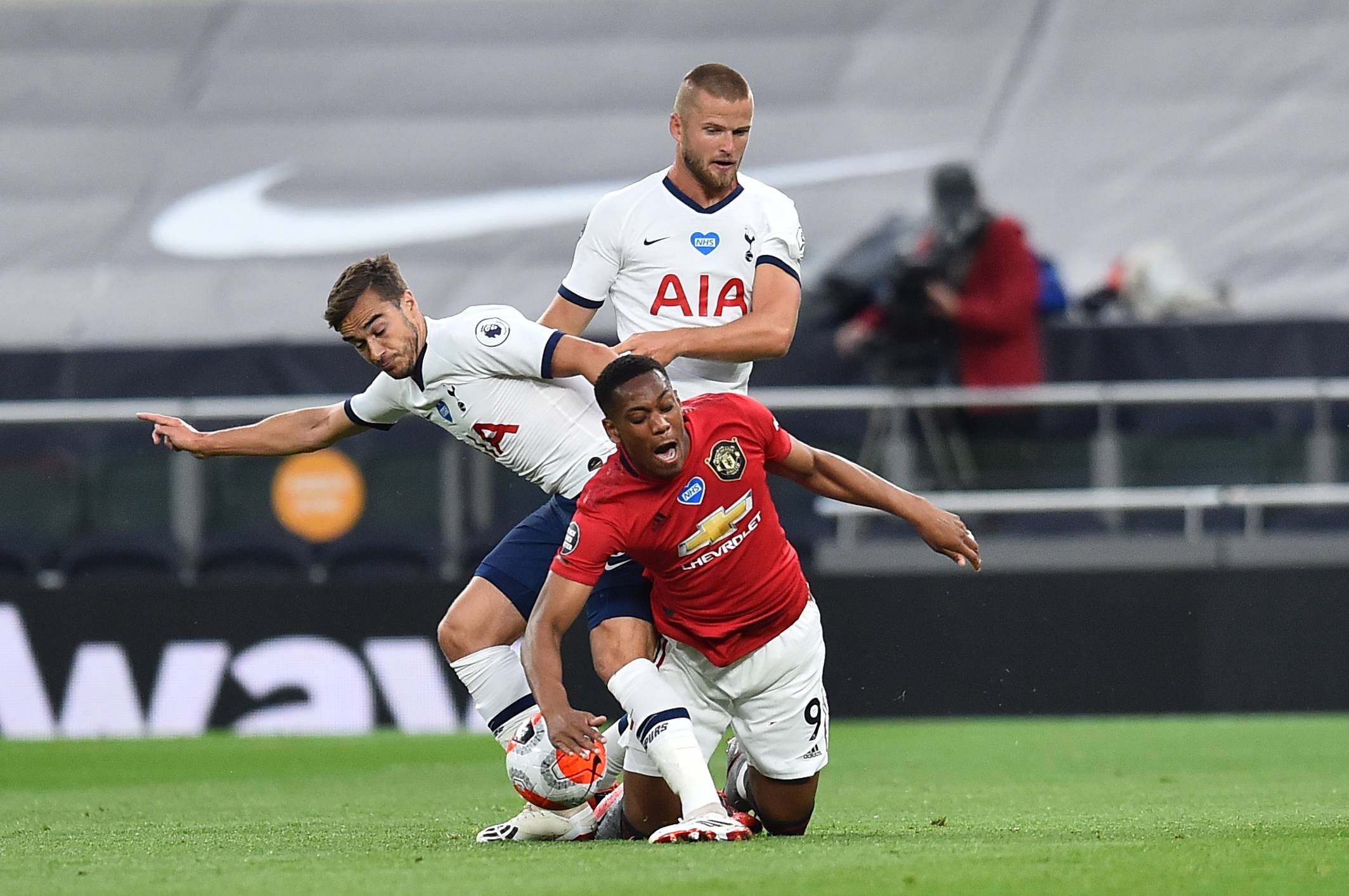 随着年轻球 随着年轻球