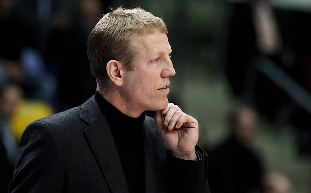 据内部人士 据内部人士