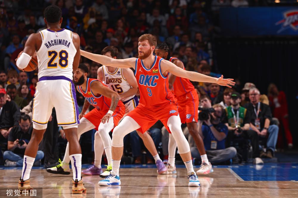 组合有助于 组合有助于