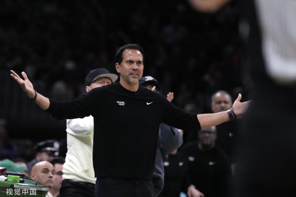 战均是客场 战均是客场